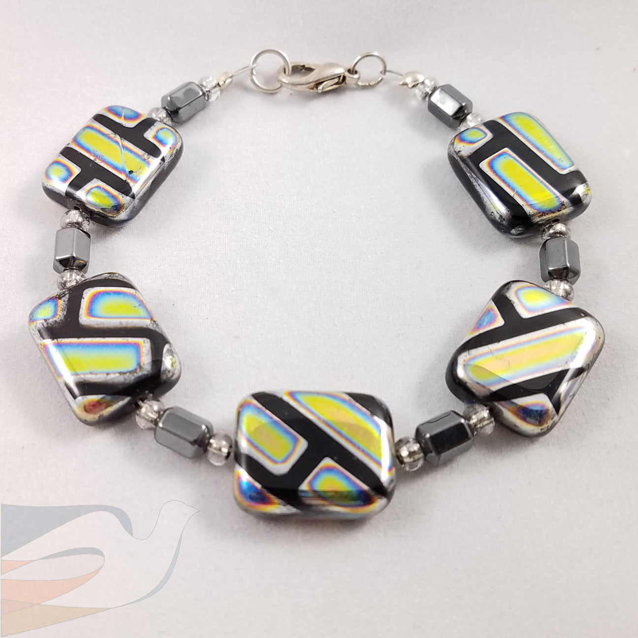 Square glass and hematite bracelet