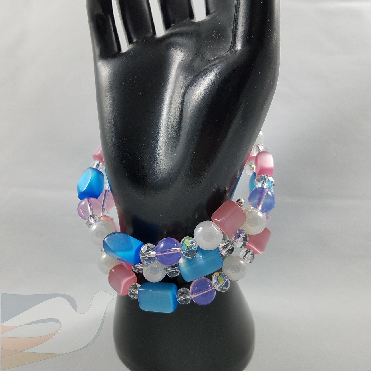 Cats eye and crystal memory wire bracelet