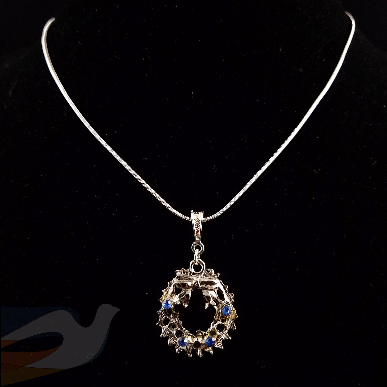 Christmas Silver Wreath Necklace